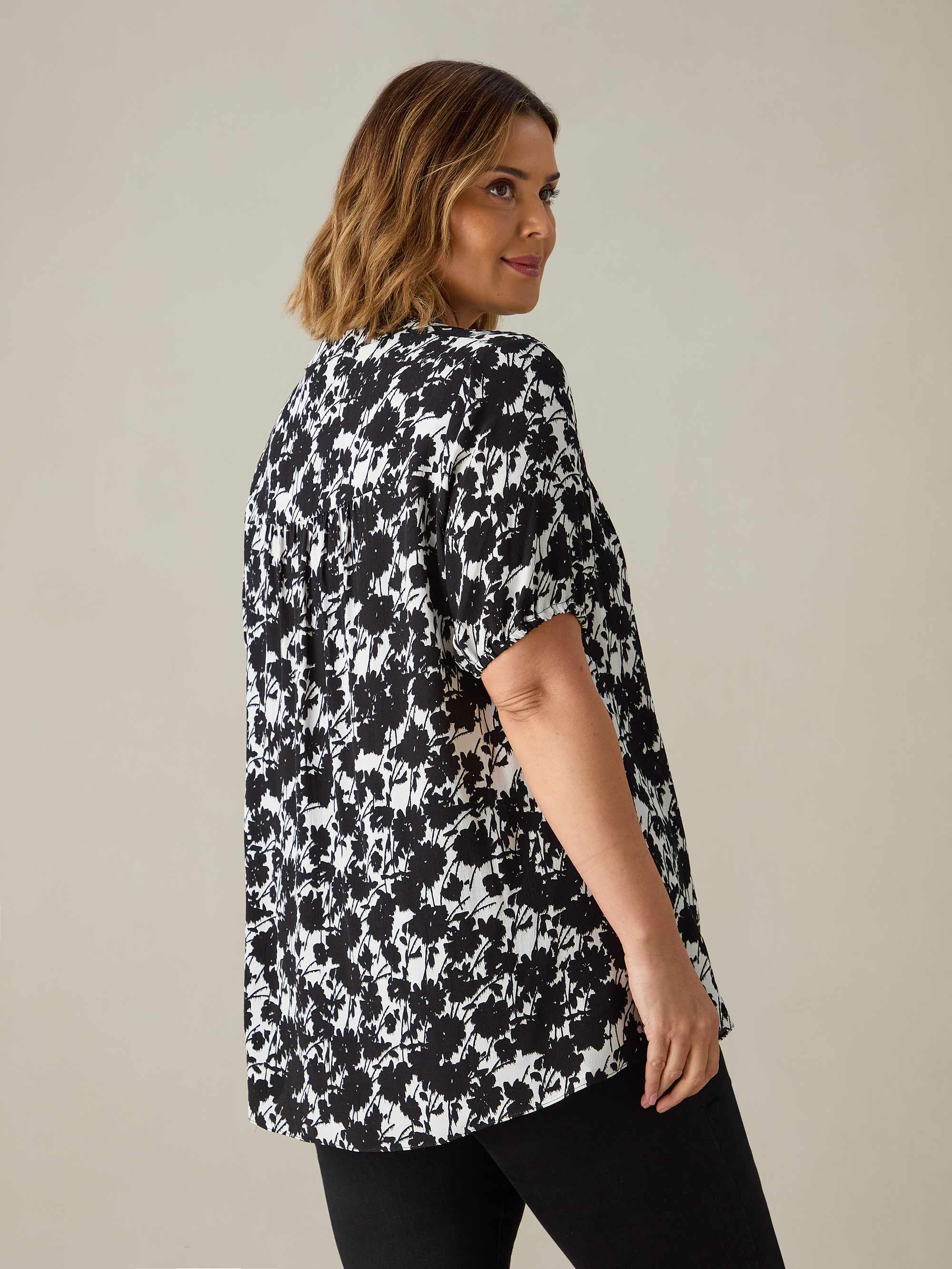 Petite Mono Print Trim Detail Blouse - Image 4