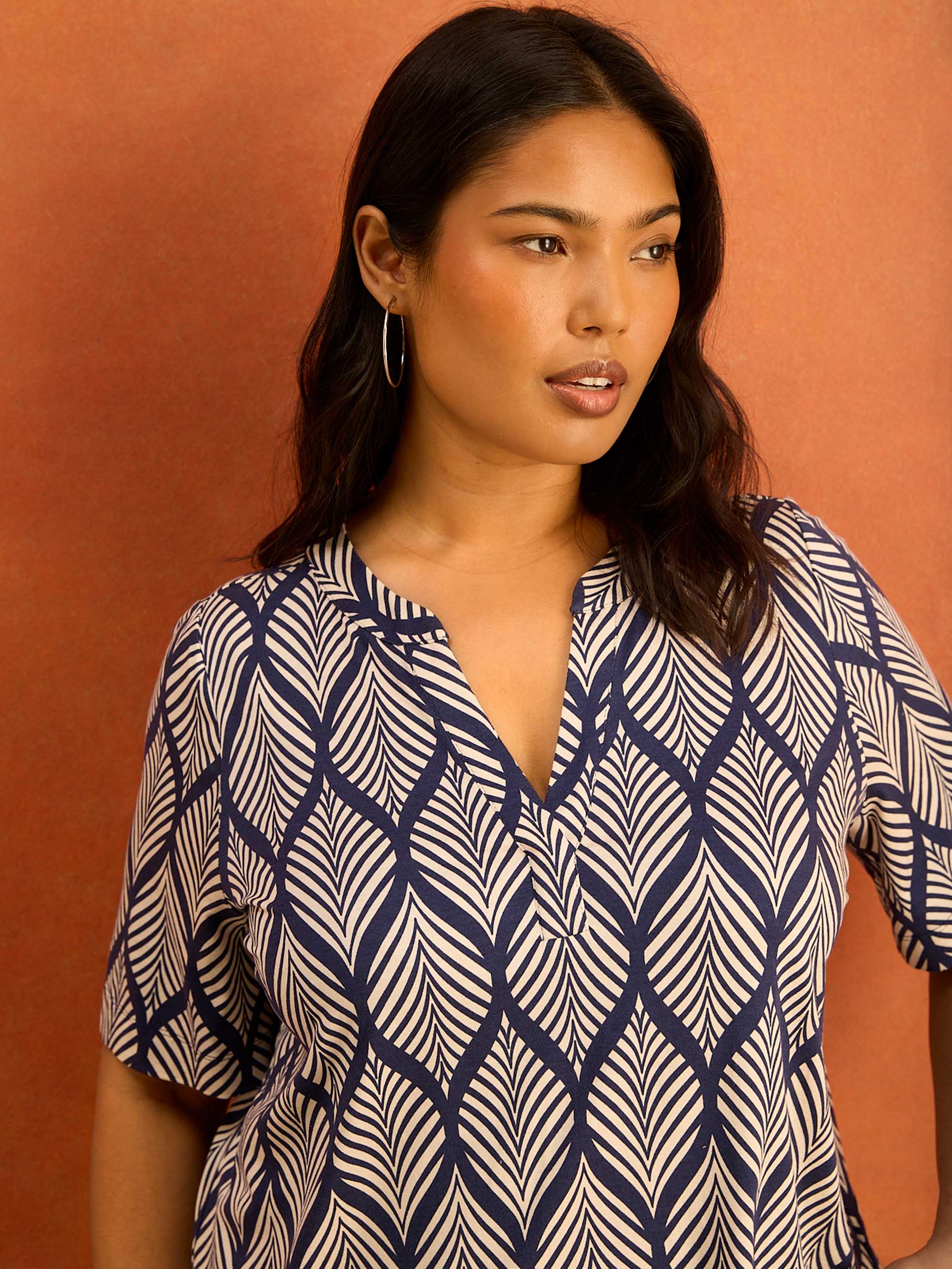 Petite Navy Print Nehru Collar Short Sleeve Jersey Top - Image 5