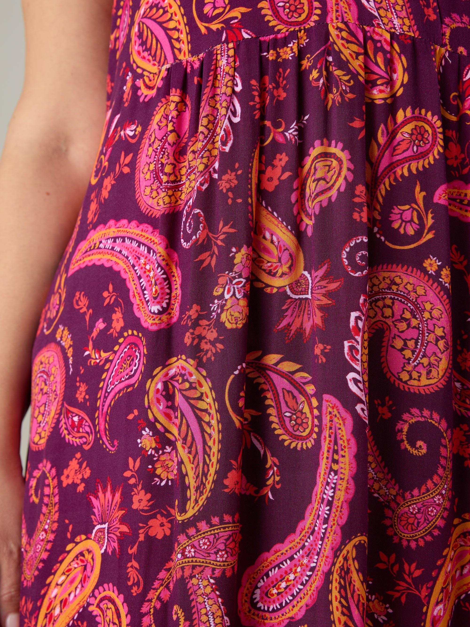 Petite Plum Paisley Tiered Midi Dress - Image 5