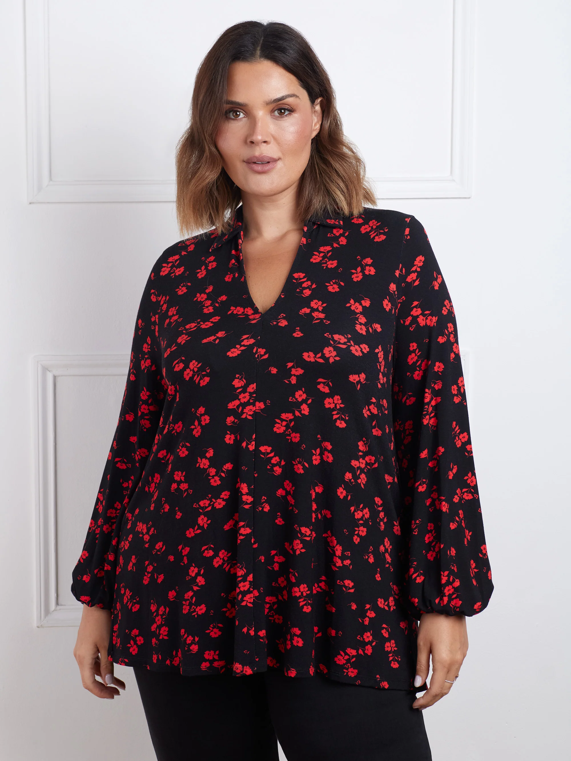 Red Floral Print Open Collared Tunic - Image 2