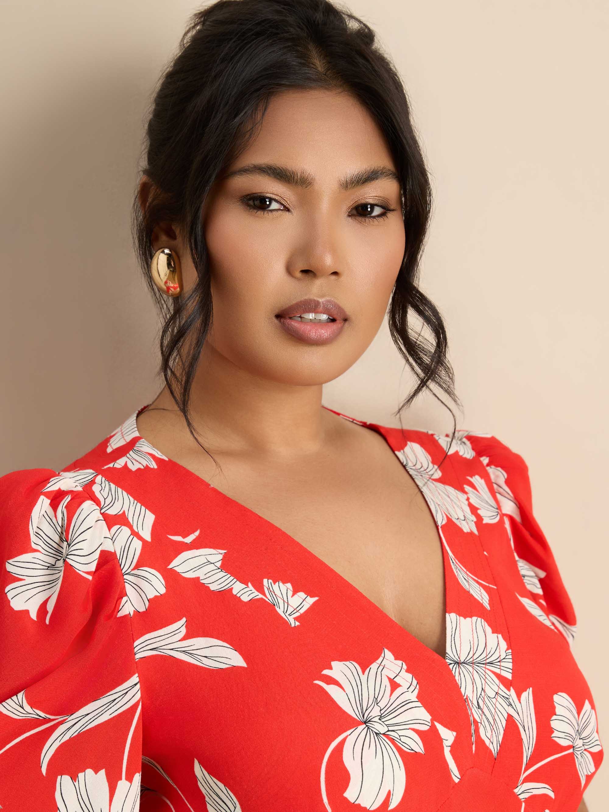 Petite Red Floral V-Neck Puff Sleeve Midi Dress - Image 5
