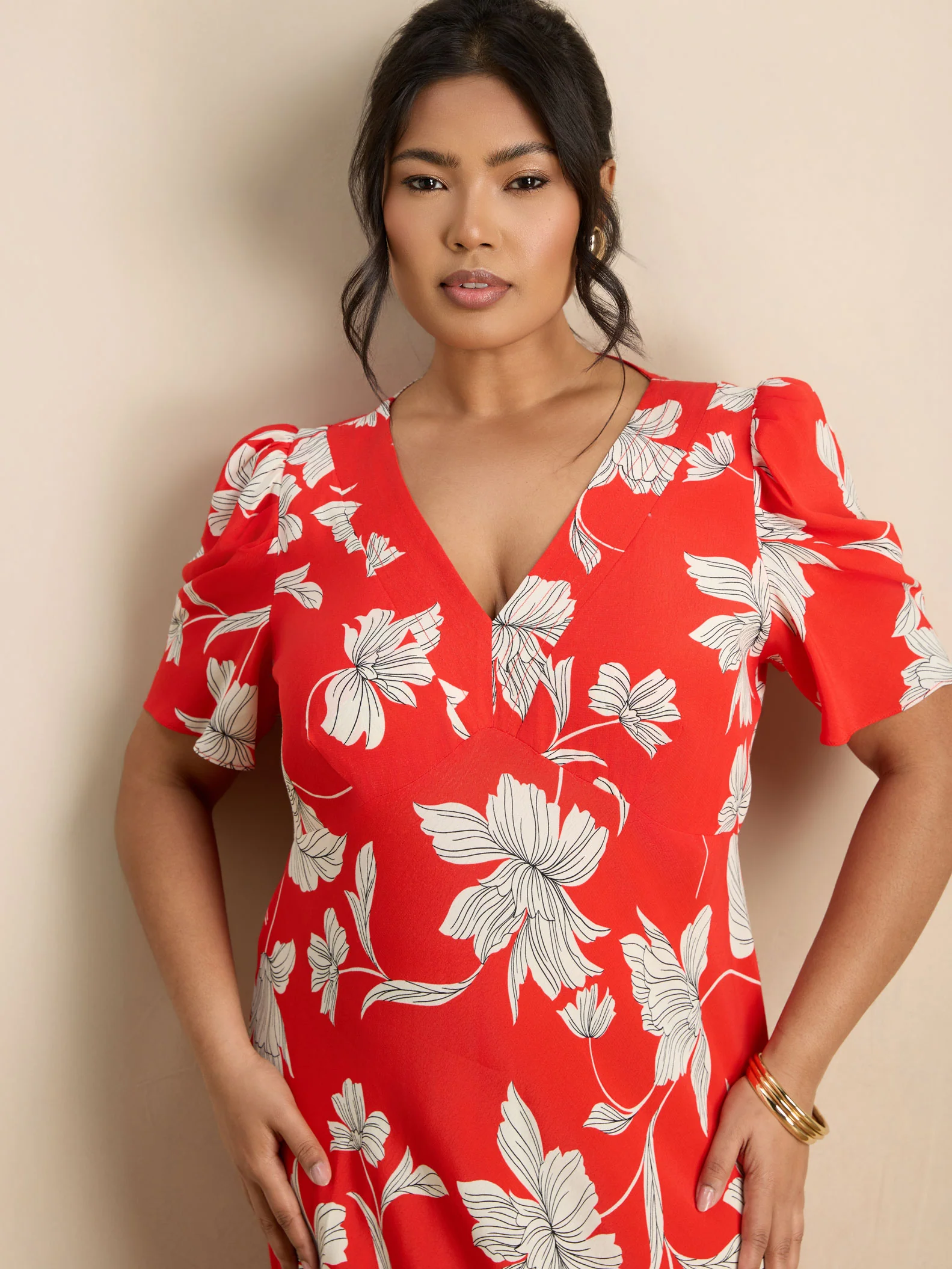 Petite Red Floral V-Neck Puff Sleeve Midi Dress - Image 7