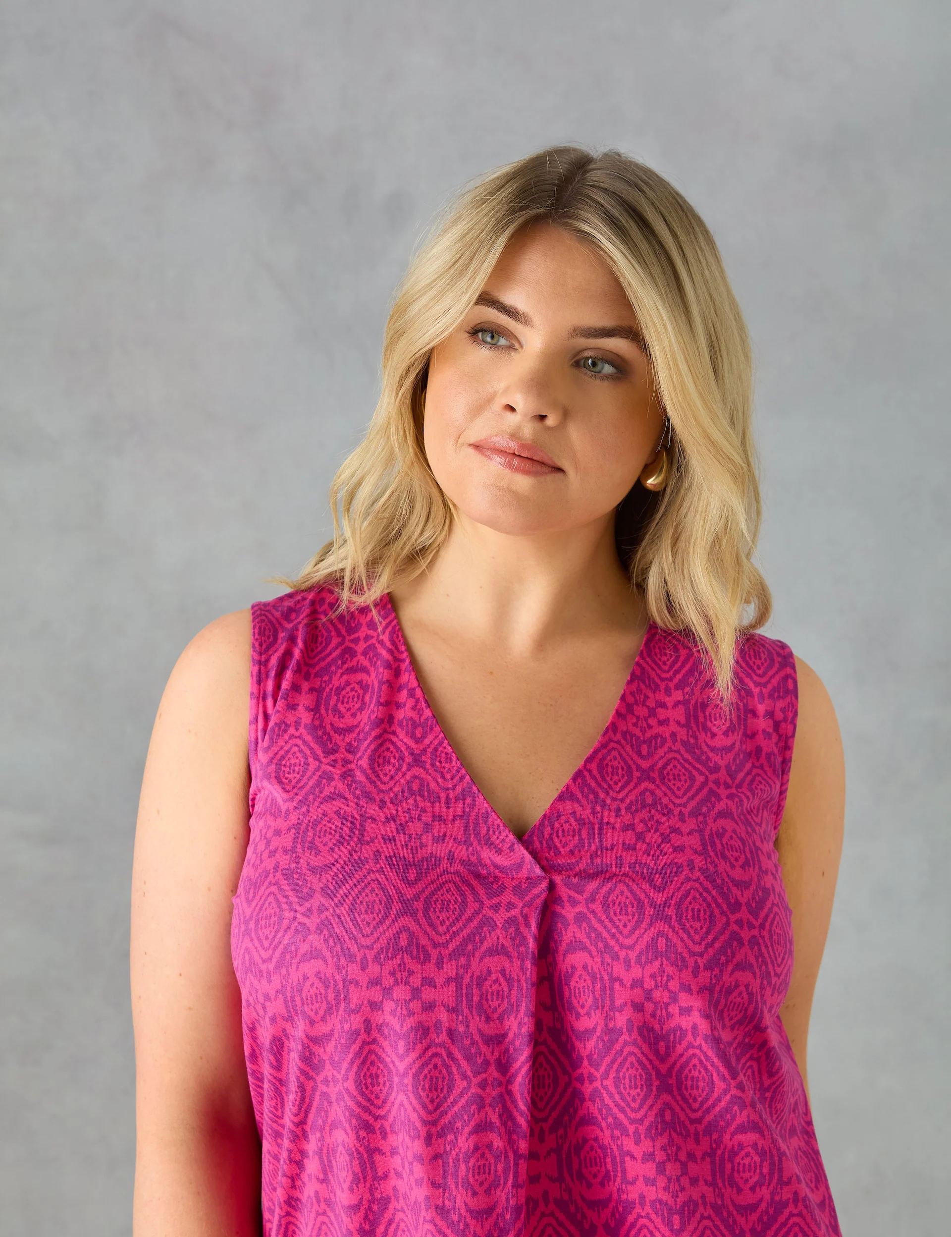 Pink Geo Jersey Pleat Front Vest - Image 2