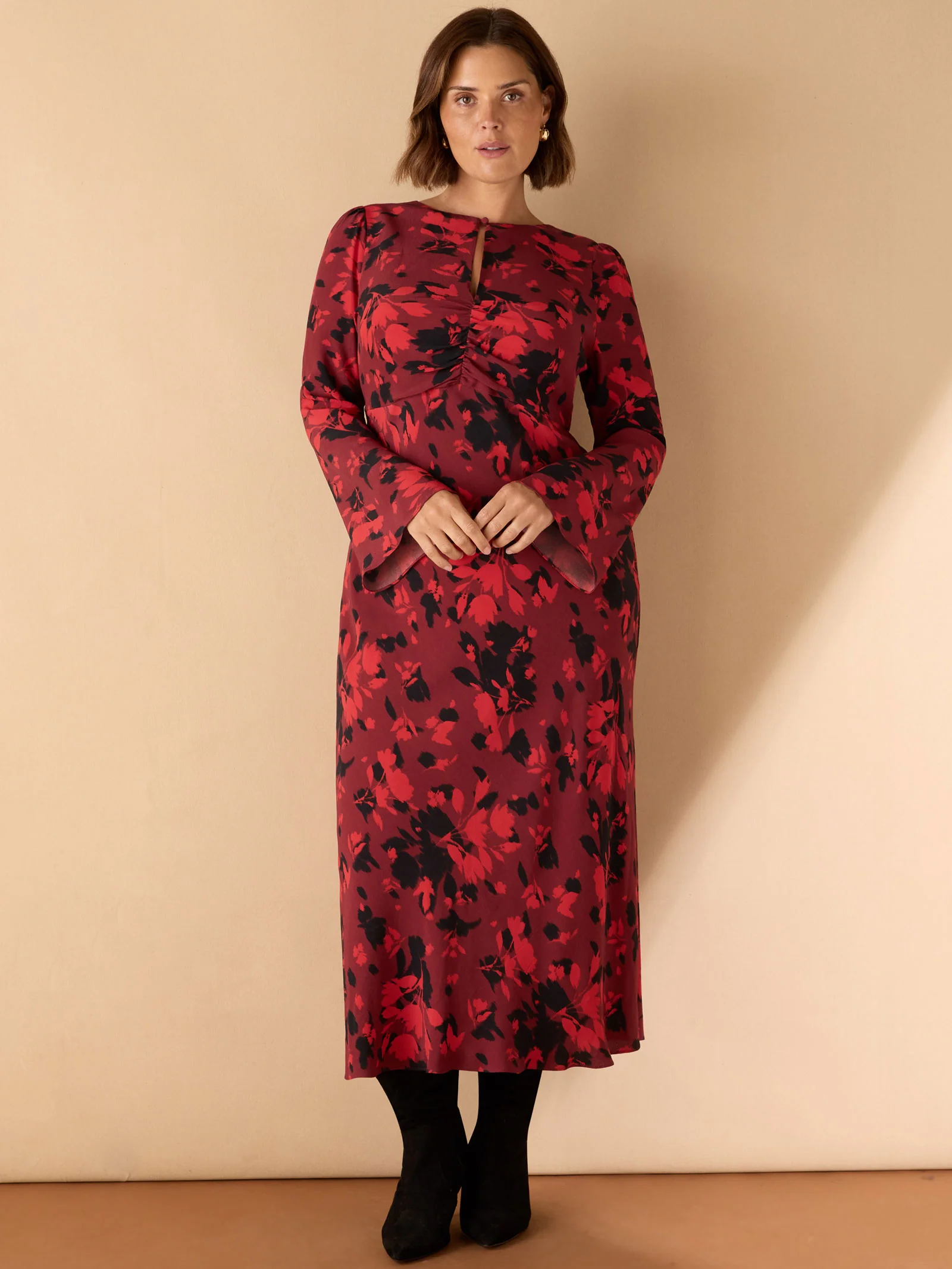 Red Floral Print Ruched Front Maxi Dress - Image 2