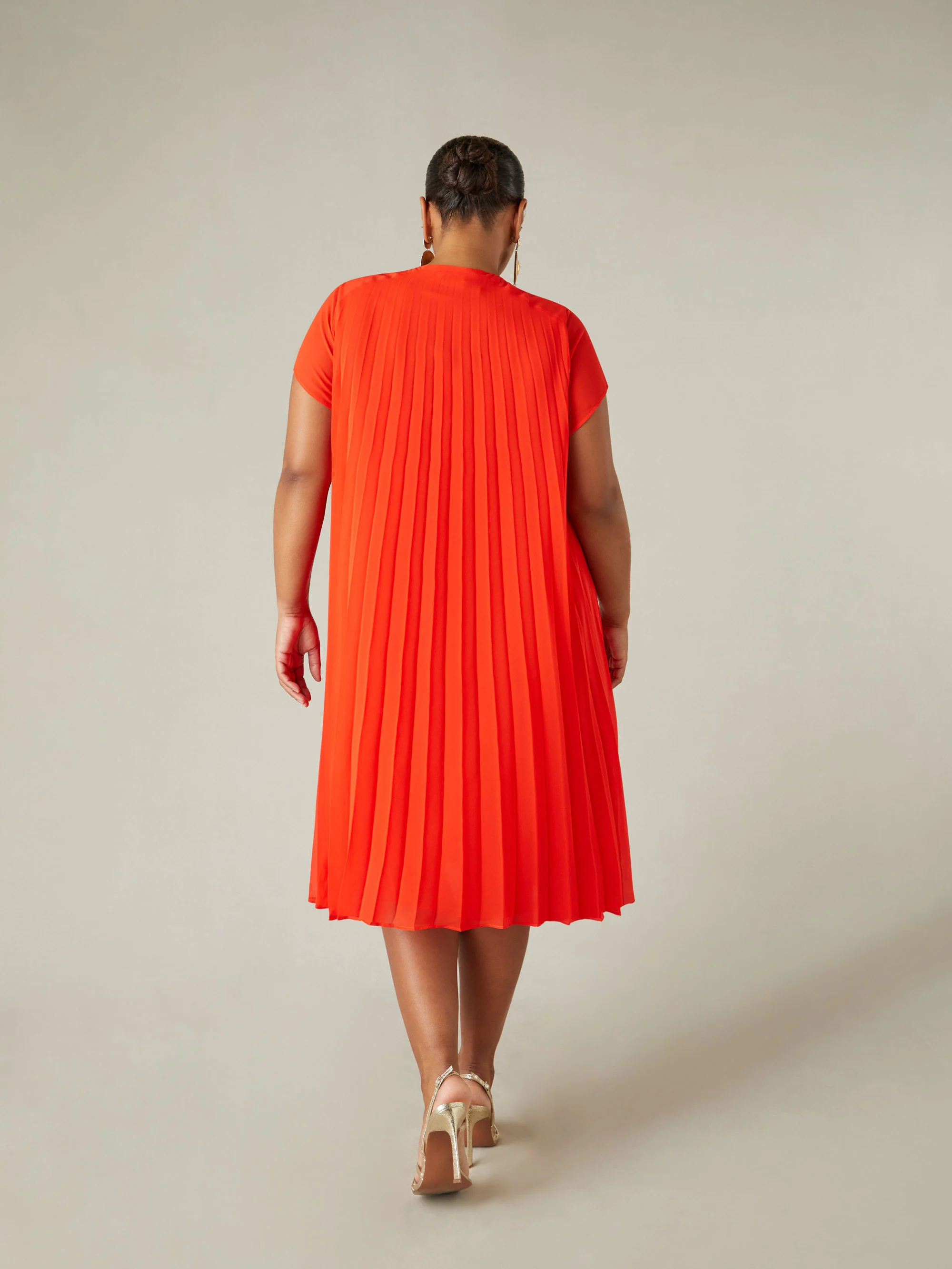 Red Chiffon Pleated Midi Dress - Image 3