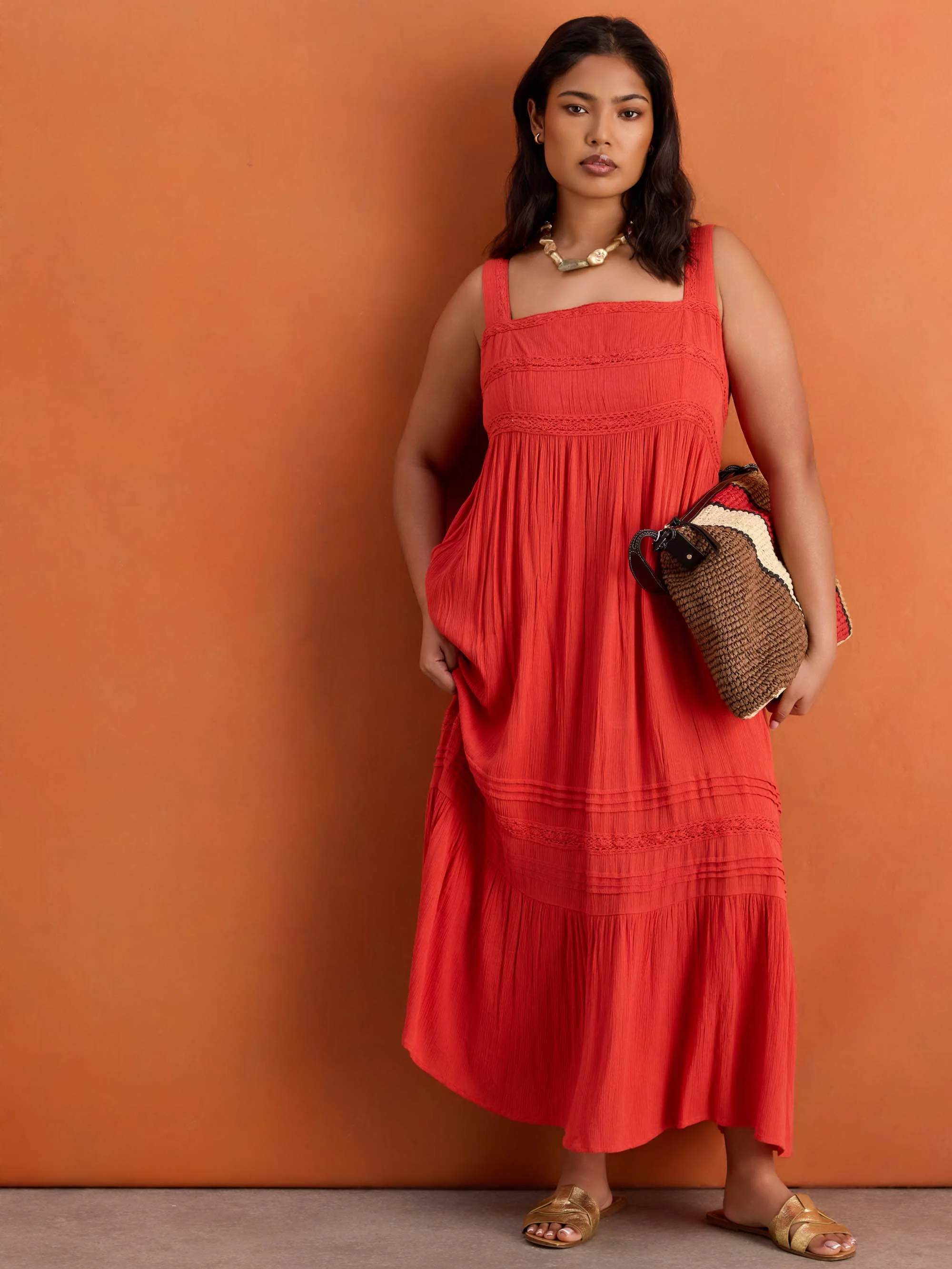 Red Crinkle Pintuck Lace Trim Midaxi Dress - Image 2