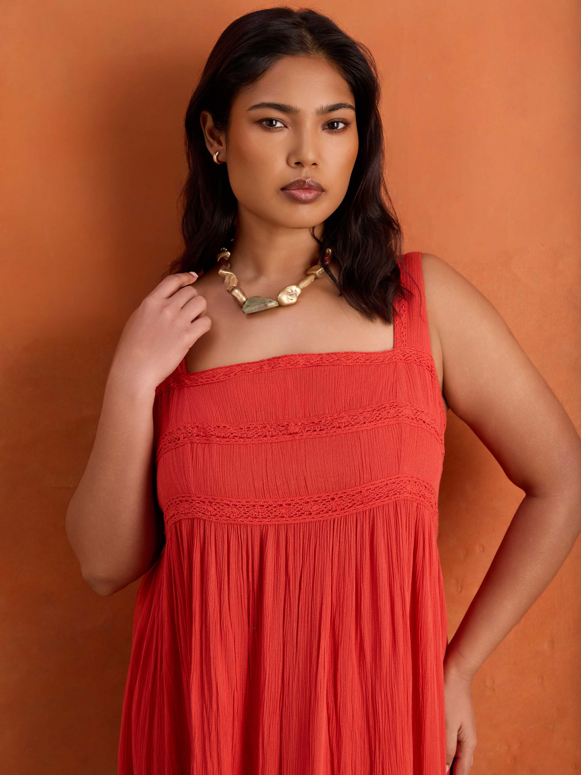 Red Crinkle Pintuck Lace Trim Midaxi Dress - Image 7