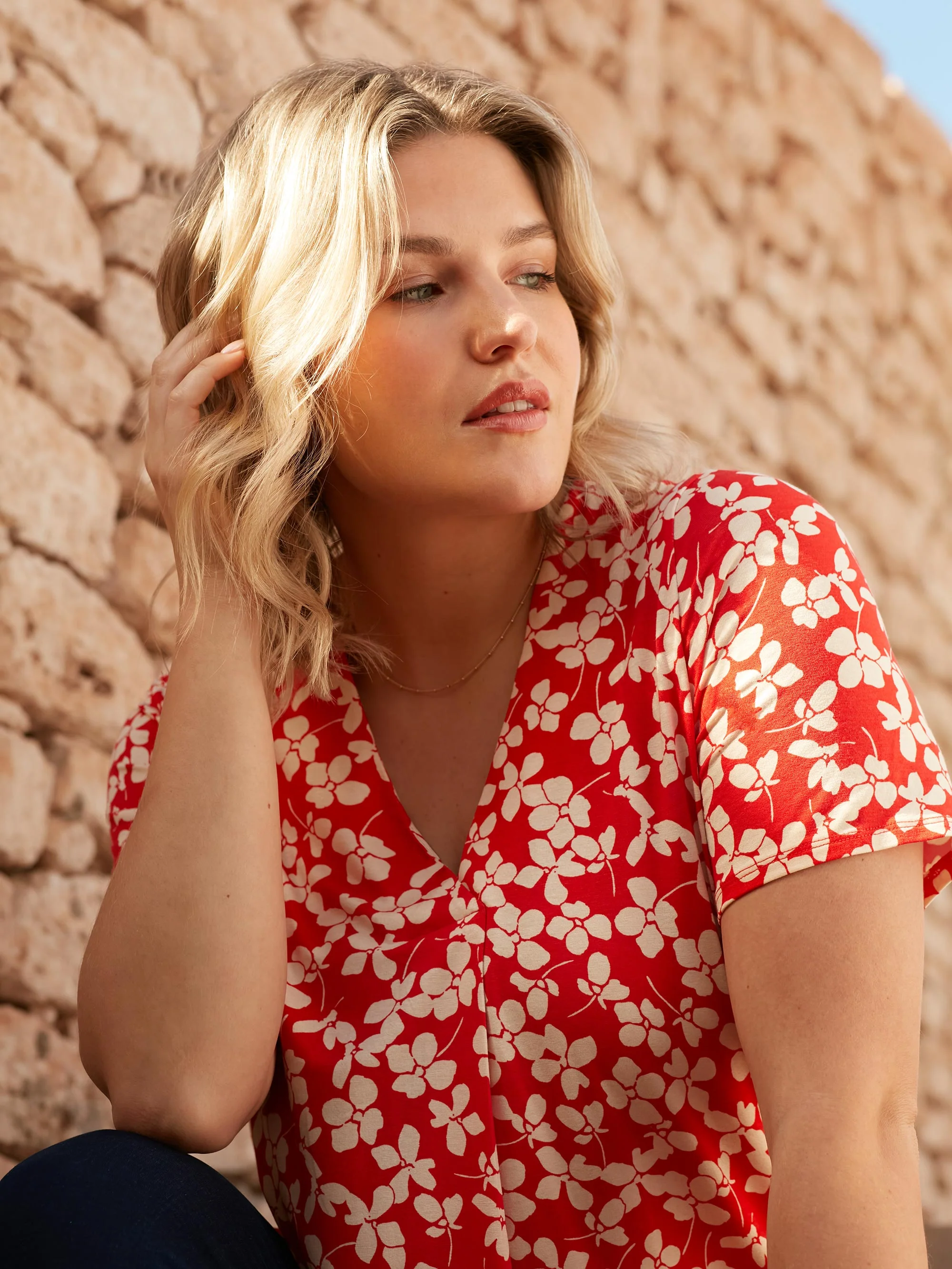 Red Ditsy Print Jersey Pleat Front Top - Image 2