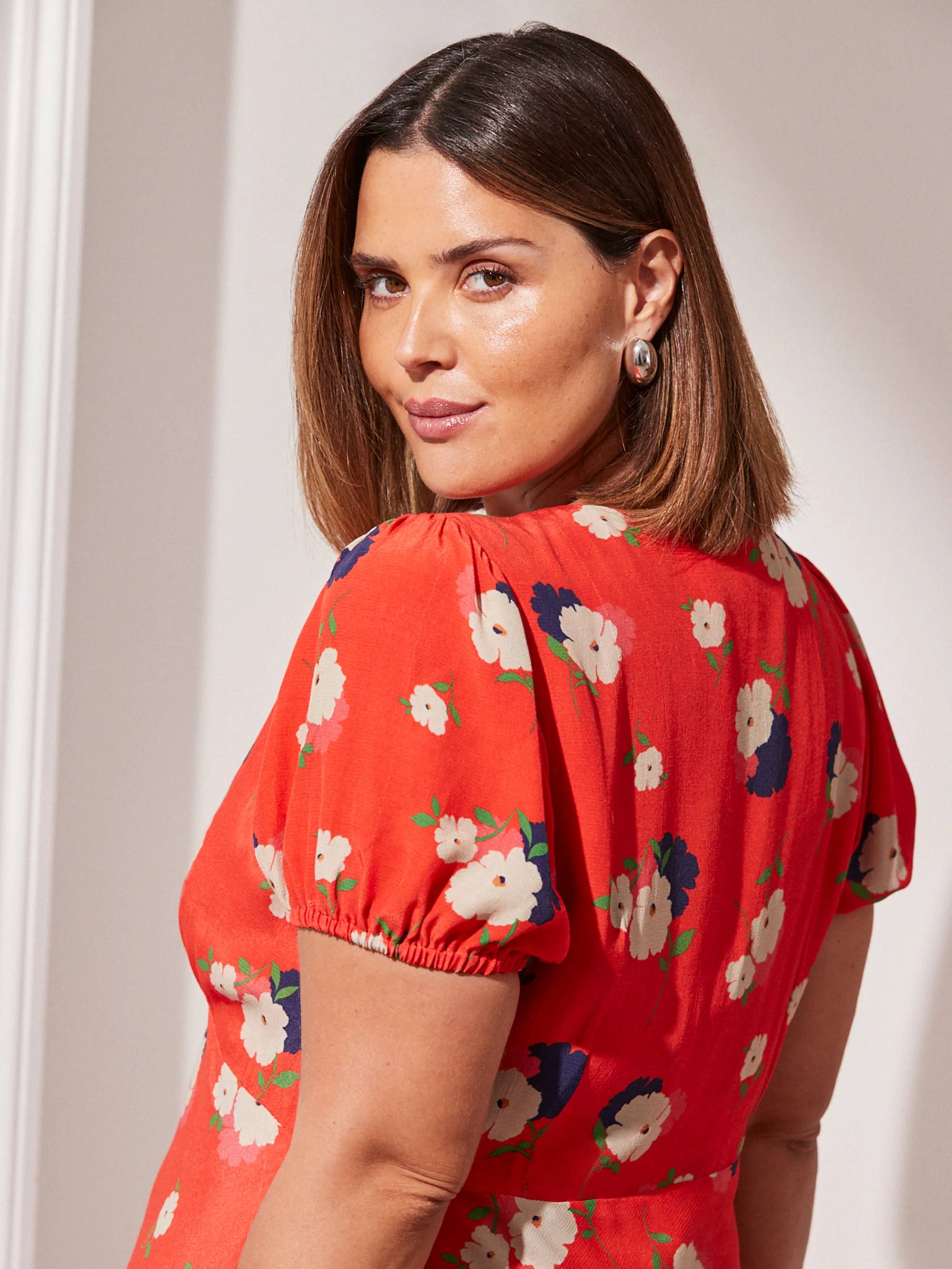 Red Floral Puff Sleeve Midi Dress - Image 3