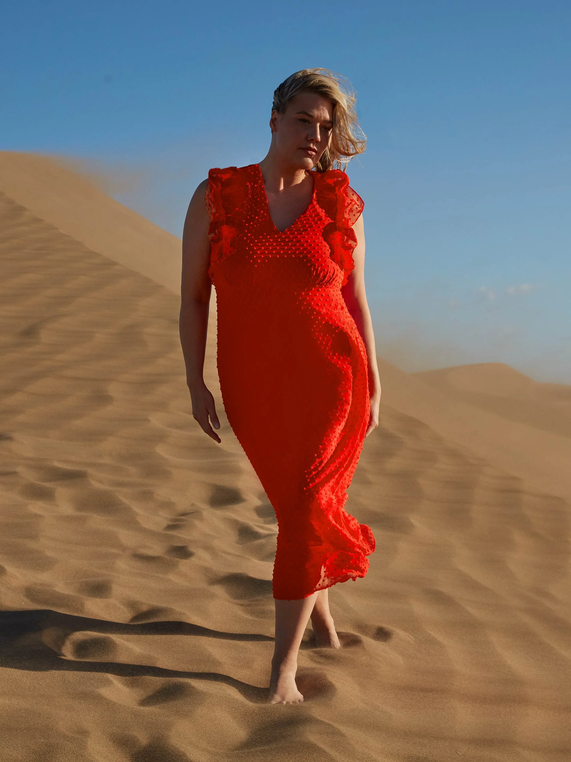 Red Textured Ruffle Sleeve Midi Dress - Image 2