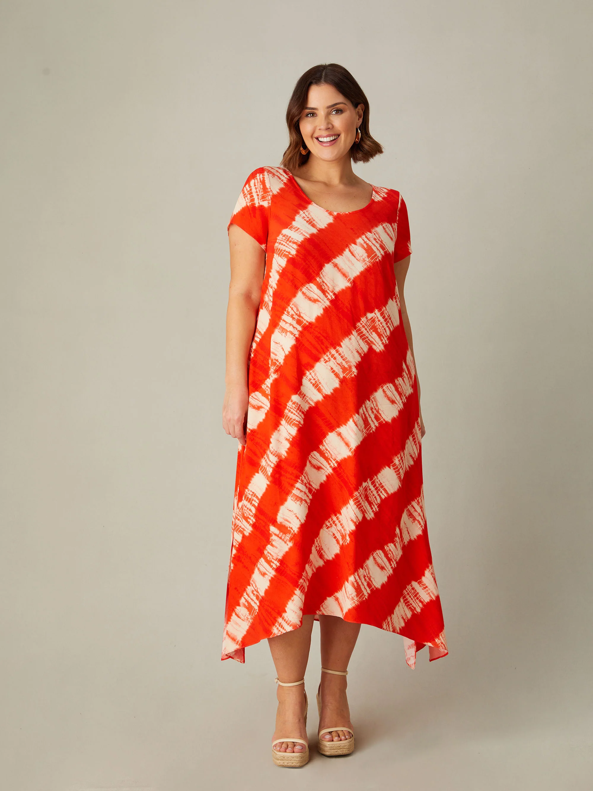 Red Tie Dye Hanky Hem Midi T-Shirt Dress - Image 4