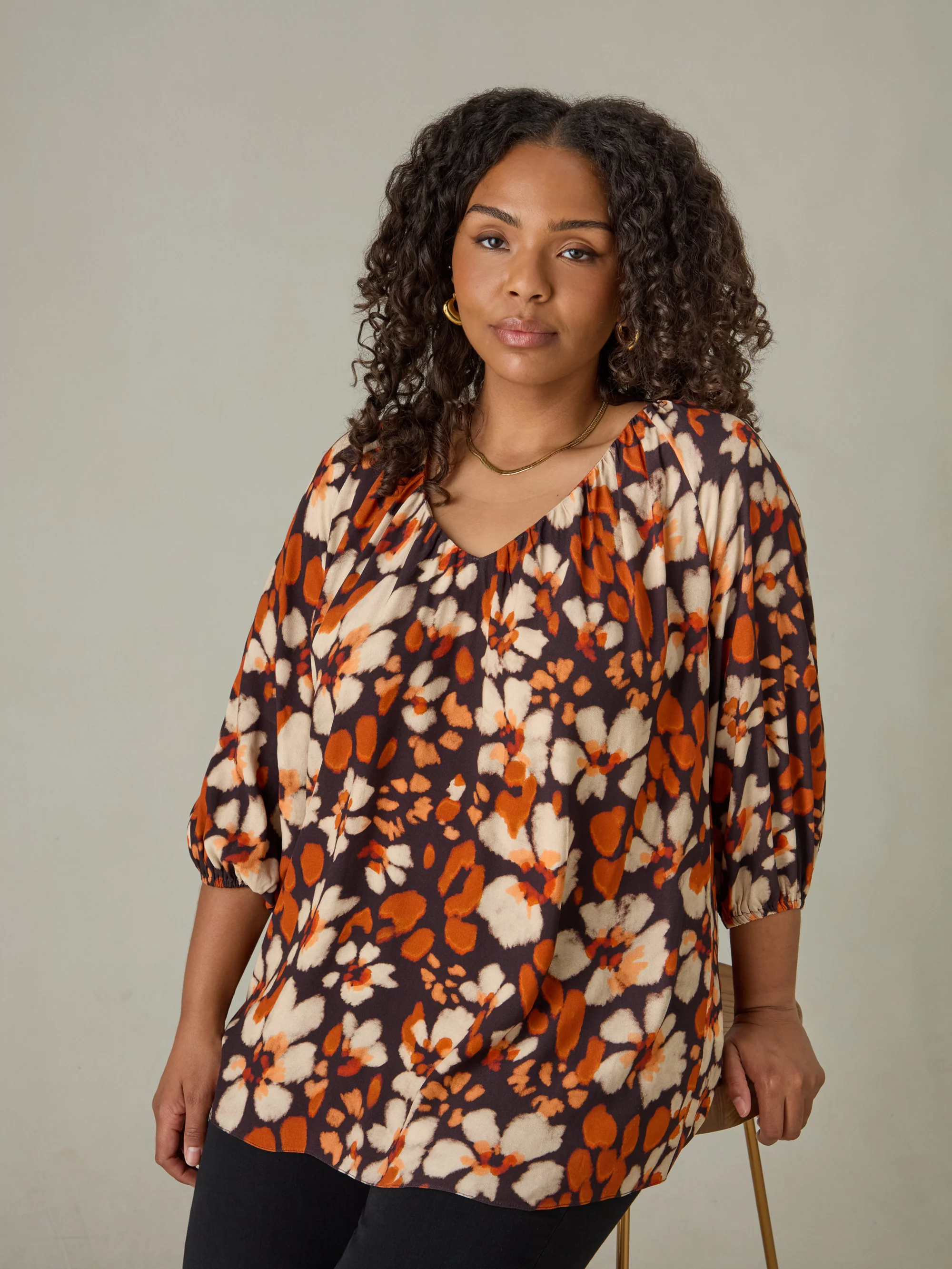 Rust Floral Print V-Neck Blouse - Image 5