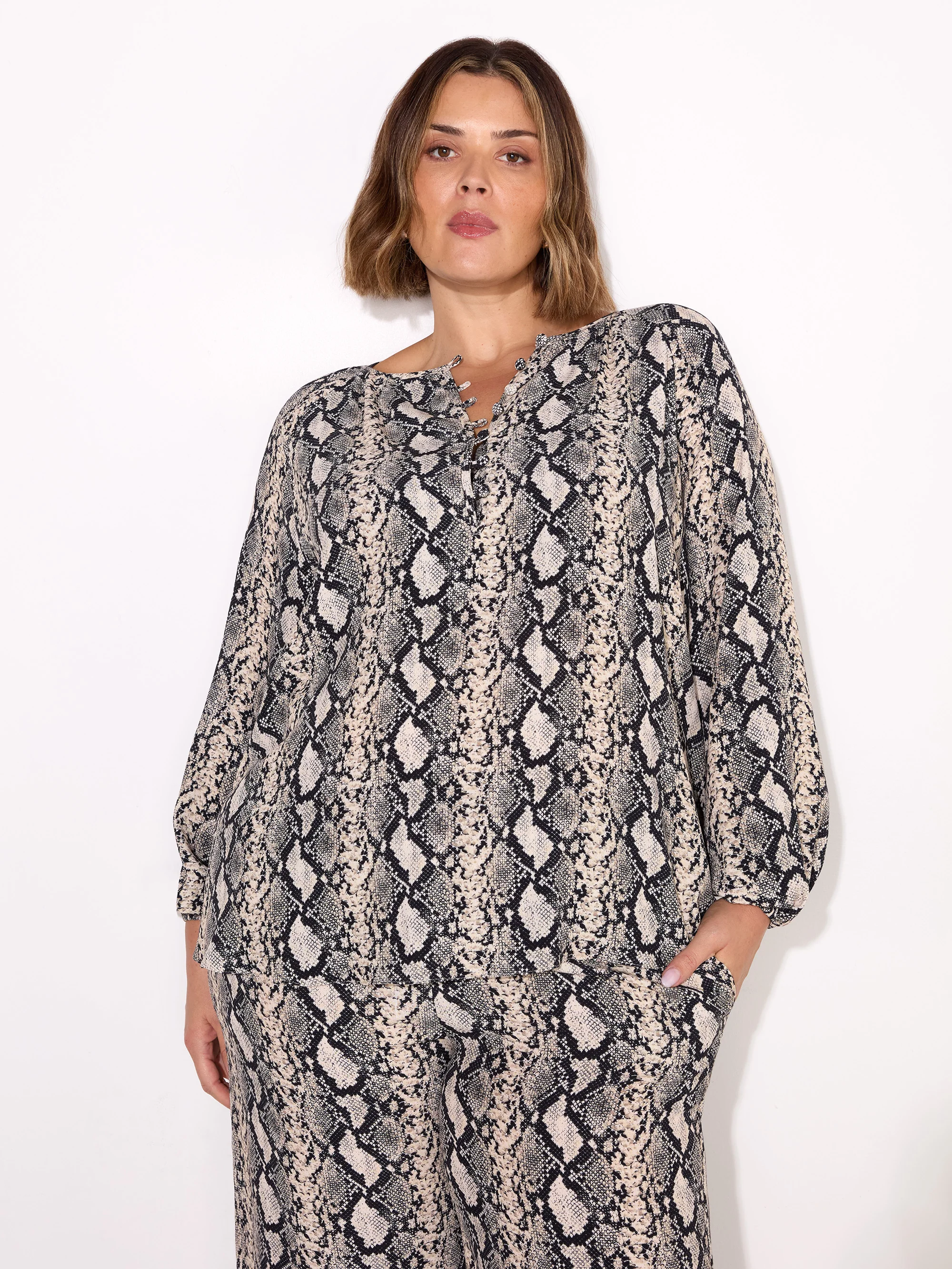 Snake Print Drawstring Wide Leg Trouser - Image 3