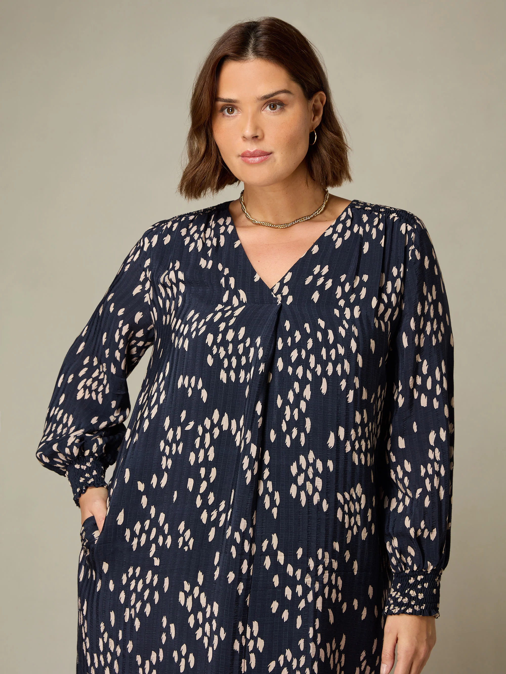 Stone Dash Print Pleat Front Chuck On Dress - Image 5