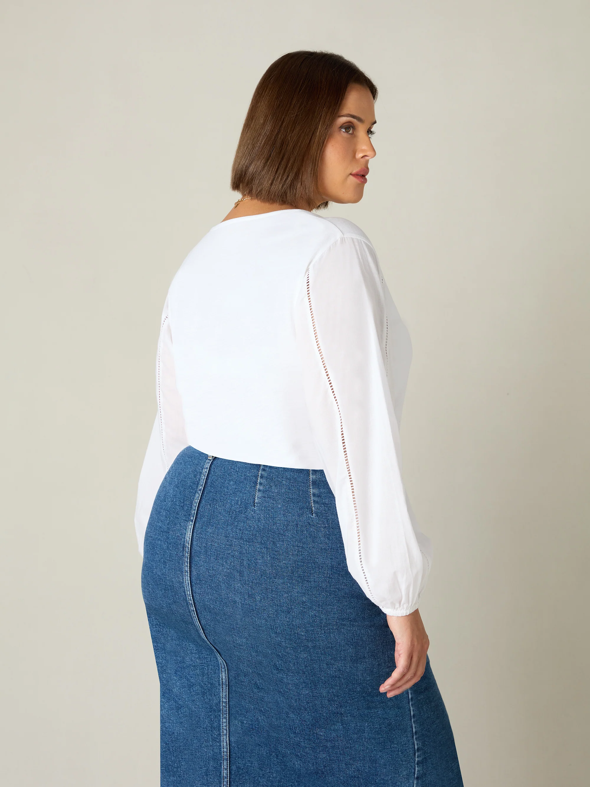 White Cotton Slub Ladder Trim T-Shirt - Image 5