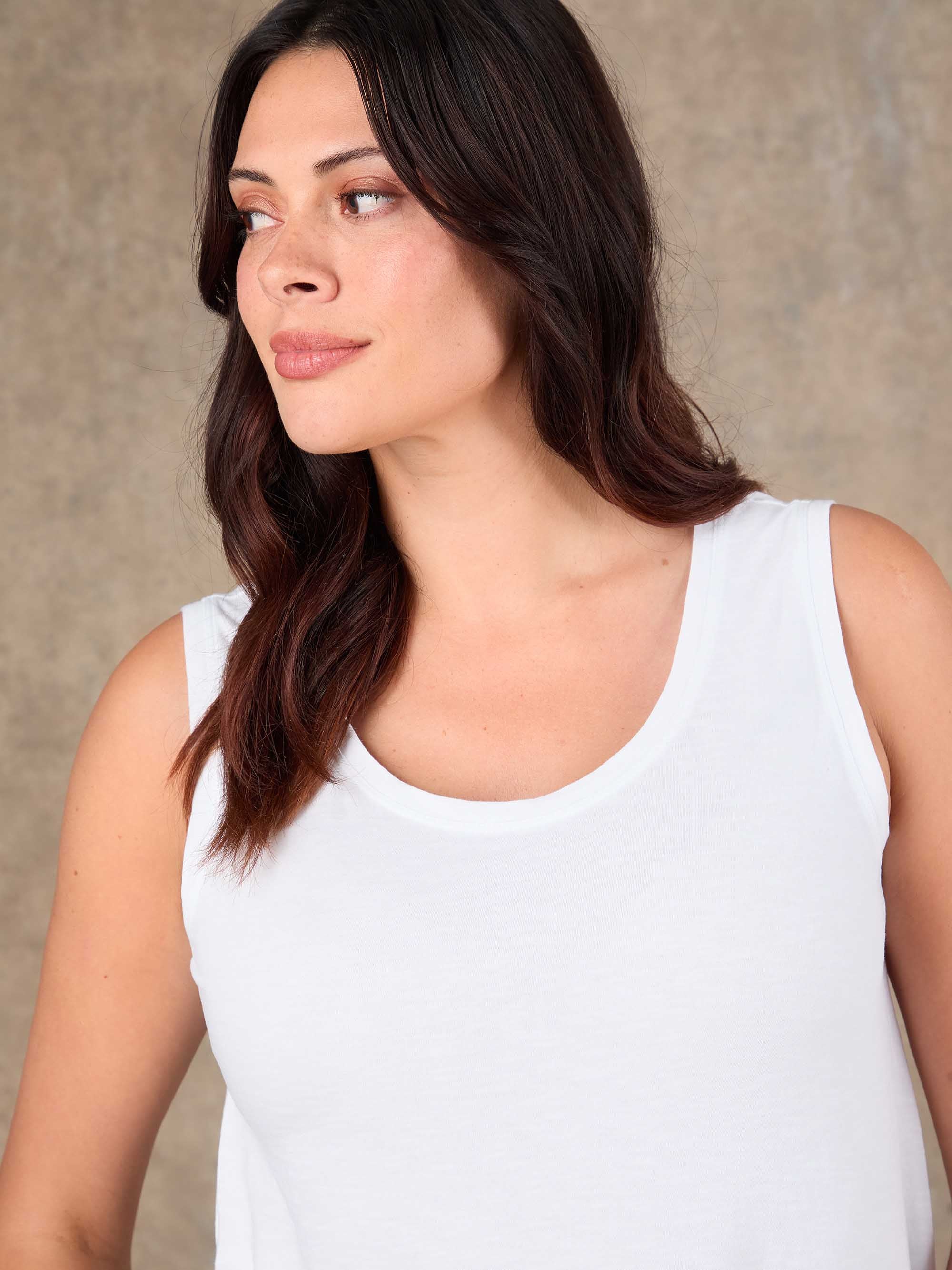 White Cotton Slub Round Neck Vest - Image 4