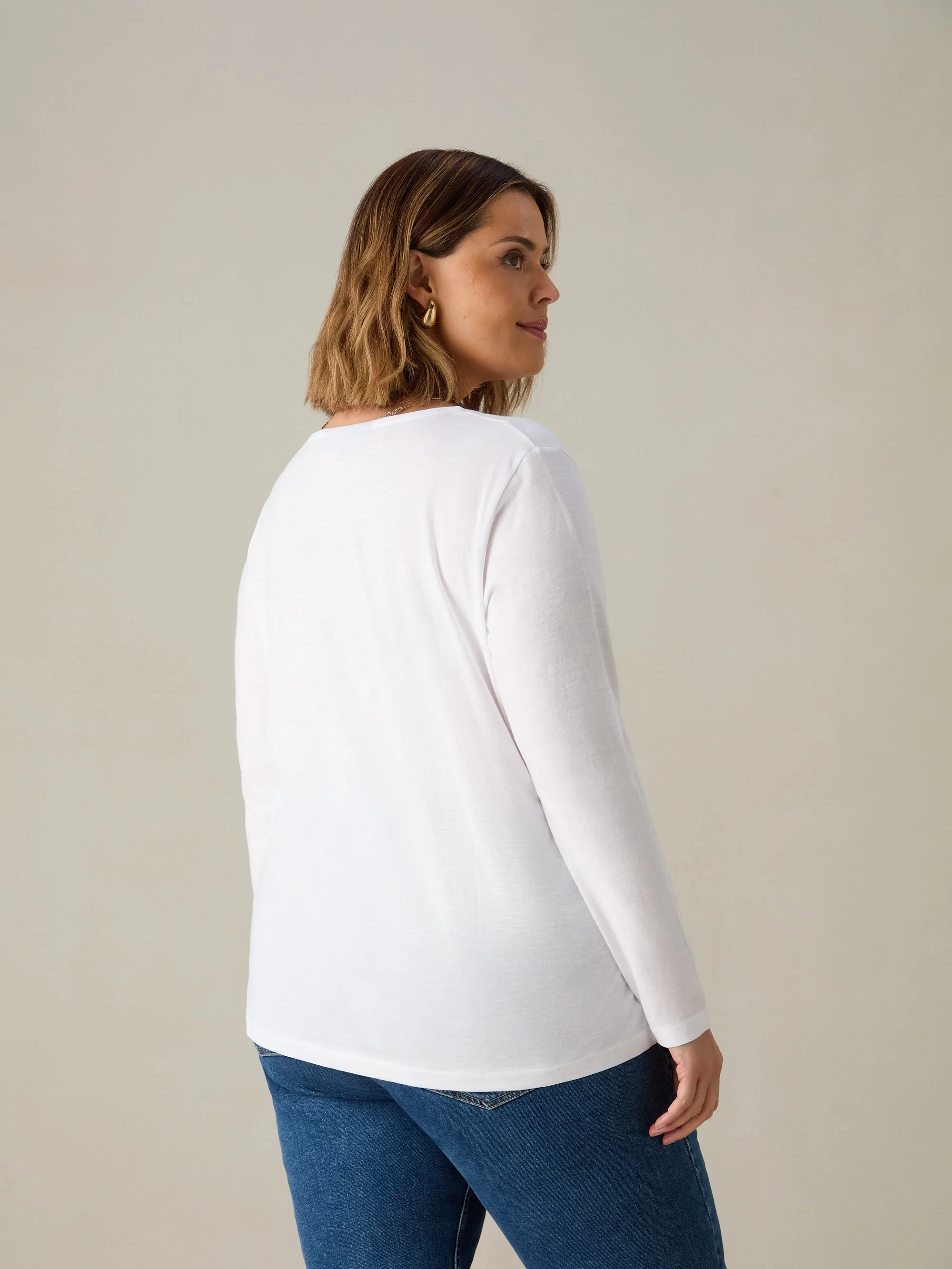 White Cotton Slub V-Neck Long Sleeve T-Shirt - Image 3