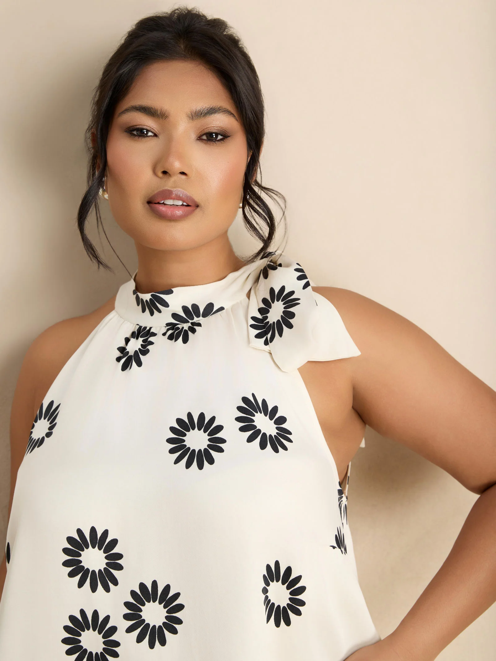White Floral Print Bow Halter Neck Top - Image 2