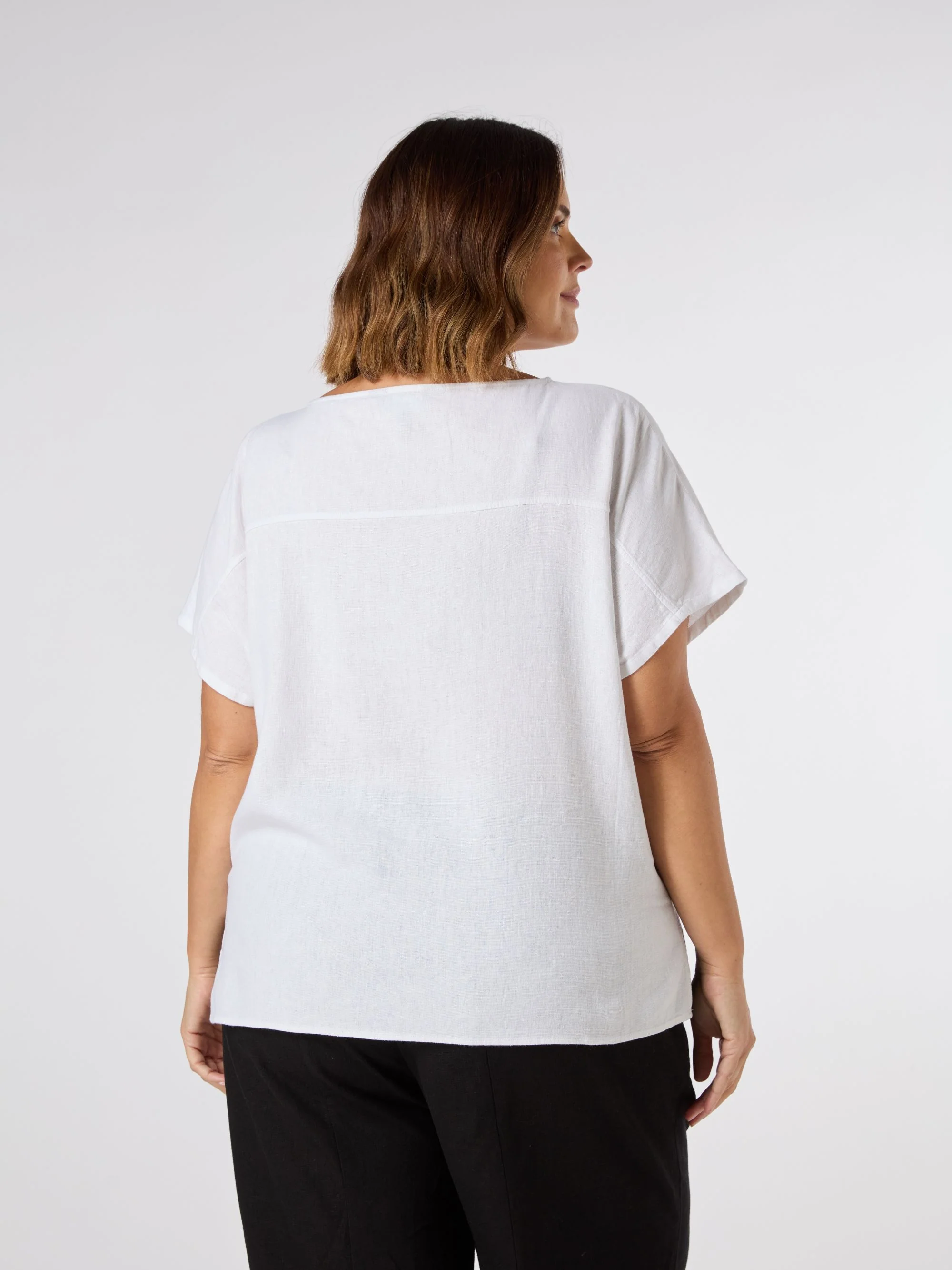 White Linen Blend Seamed Detail Top - Image 3